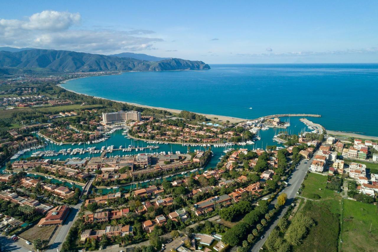 Residence Delfino, Portorosa Furnari Exterior photo
