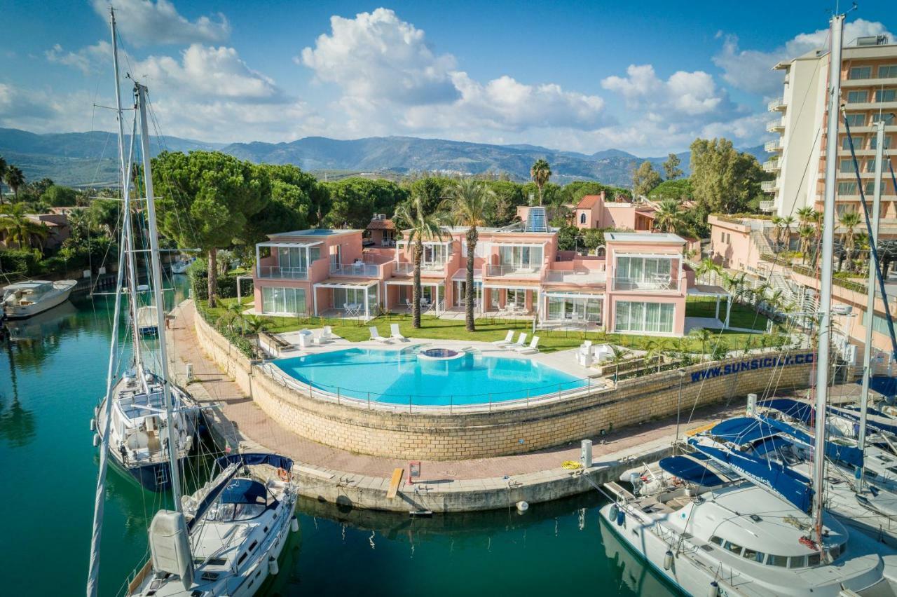 Residence Delfino, Portorosa Furnari Exterior photo