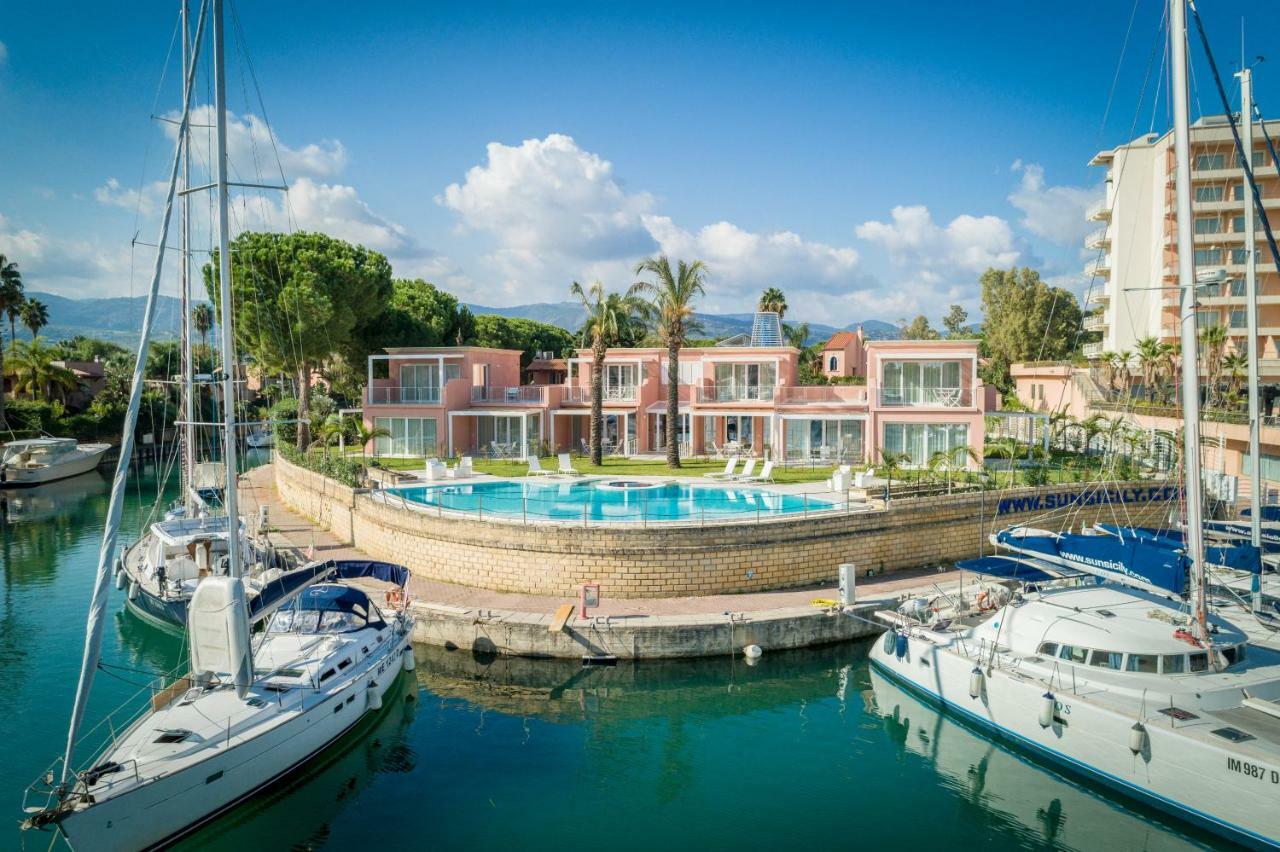 Residence Delfino, Portorosa Furnari Exterior photo