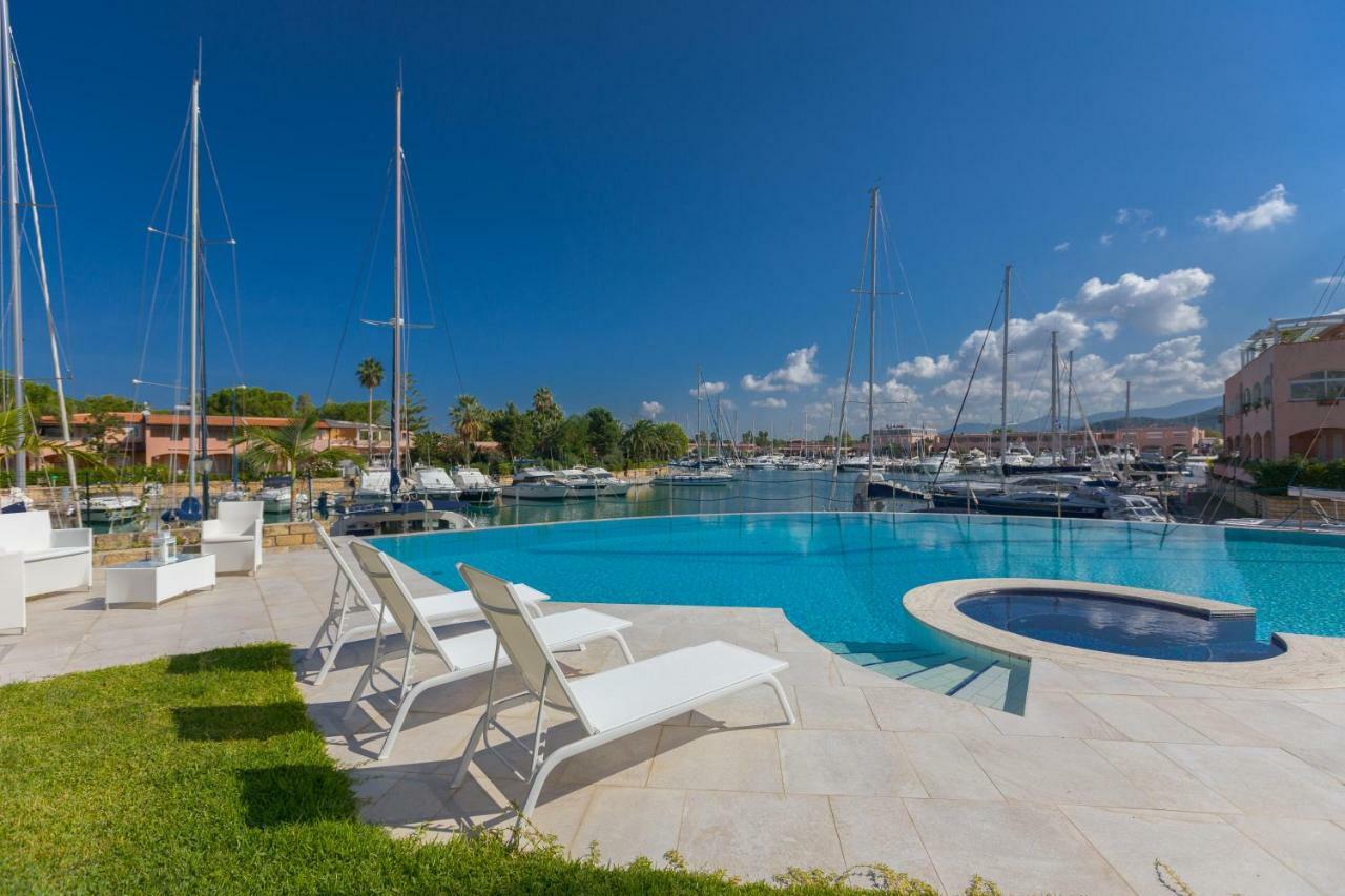 Residence Delfino, Portorosa Furnari Exterior photo