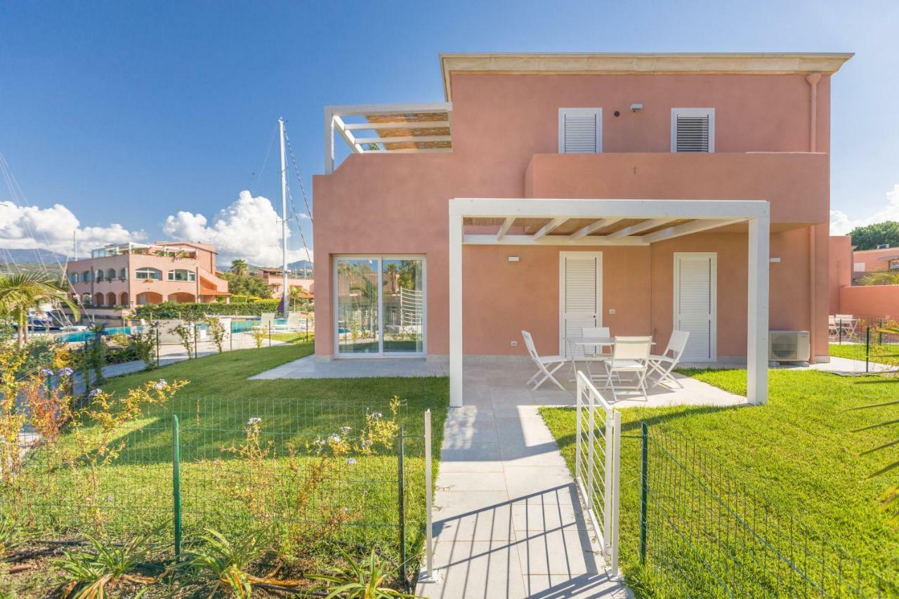 Residence Delfino, Portorosa Furnari Exterior photo